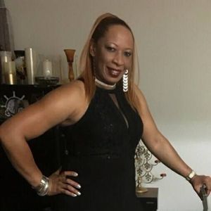 Meet your Posher, Denise